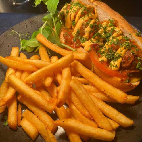 Beaches Bar And Grill