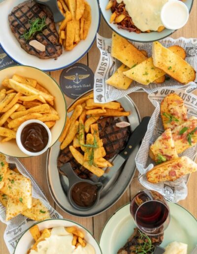 The Pub At Airlie Beach Hotel